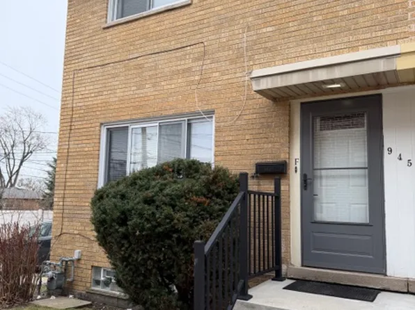 9457 Kenton Ave #F, Skokie, IL 60076