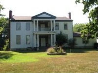 10788 Palmyra Rd, Oak Grove, KY 42262