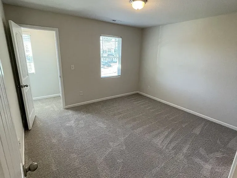 2062 Wiggins Village Dr — Photo 16