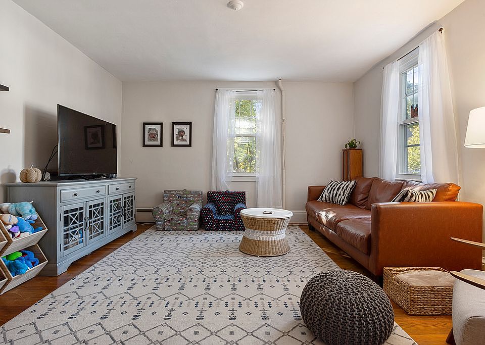 25 Spring St, Fairhaven, MA 02719 | Zillow