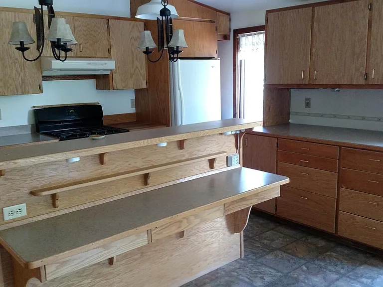 105 Auburn Rd #6 — Photo 8