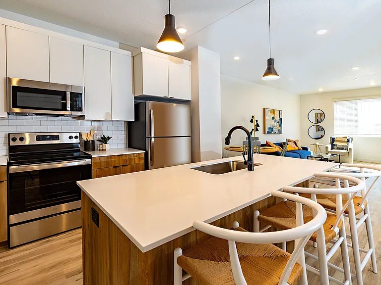 Towns - Kitchen Island (2)