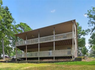 41 Village Rd, Rogers, AR 72756
