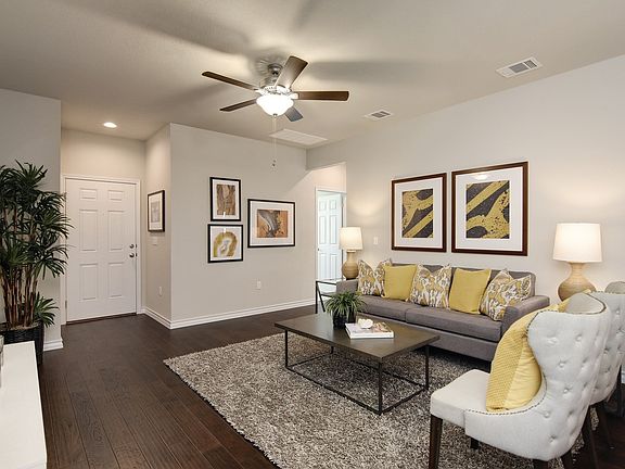 4th image of 309 Flowers Ave