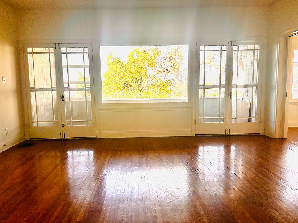 1st image of 967 Maltman Ave