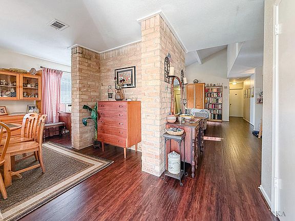 4th image of 3306 Hunterwood Dr