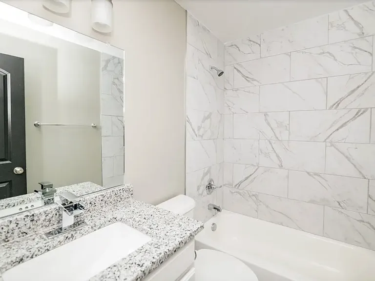 9 Emanuel Ct #9 — Photo 7