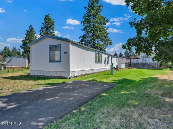 8270 W Meadow Brook Cir, Rathdrum, ID 83858