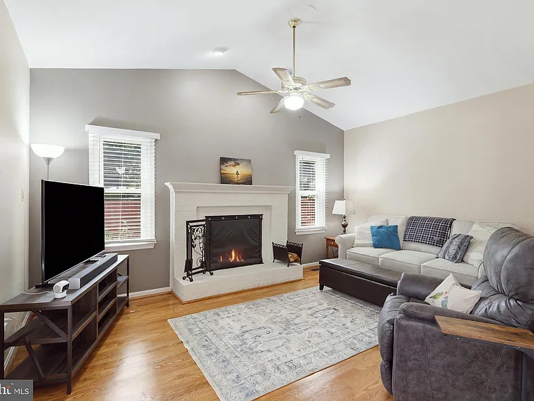 5406 Sequoia Farms Dr — Photo 4