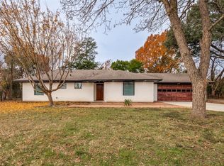 713 Hilltop Cir, Desoto, TX 75115