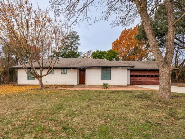 713 Hilltop Cir, Desoto, TX 75115