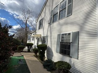 1 Long Society Road, Norwich, CT 06365