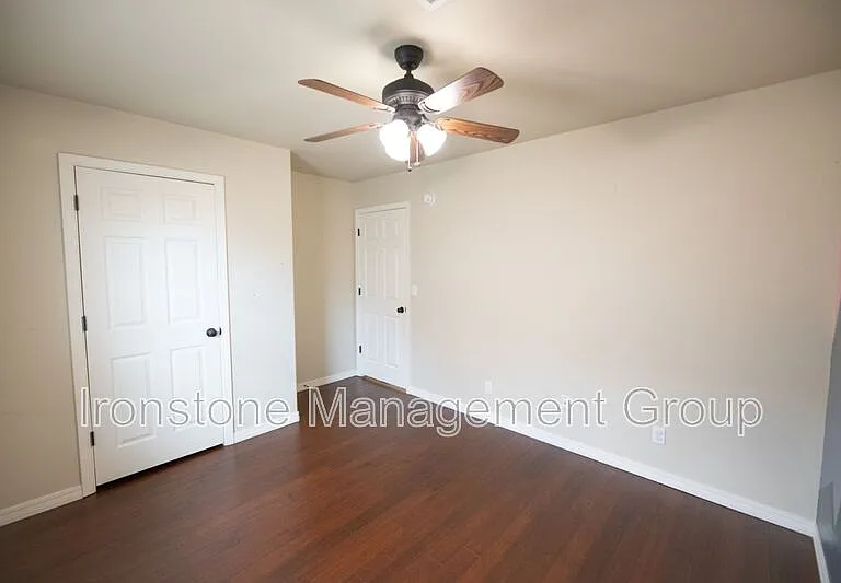 120 W Dogwood St — Photo 11