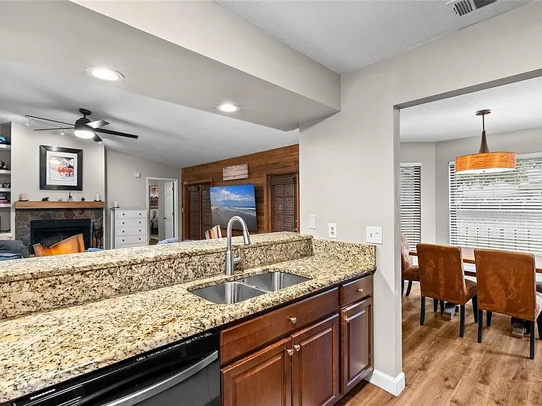 2468 Gulfbreeze Cir — Photo 14