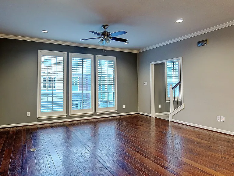 1408 W Webster St — Photo 12