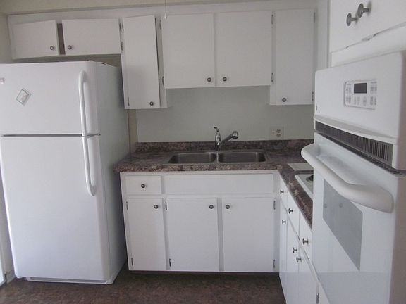 4th image of 2020 World Parkway Blvd APT 68