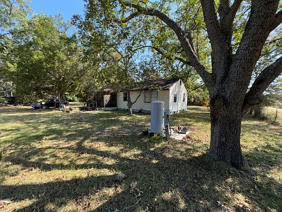 2nd image of 368 Mac Massey Rd