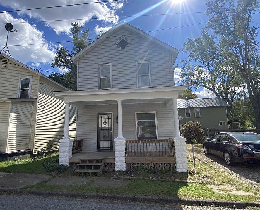 1st image of 5 Oak Grove St