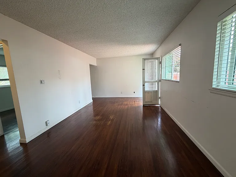 731 Indiana Ct #2 — Photo 8