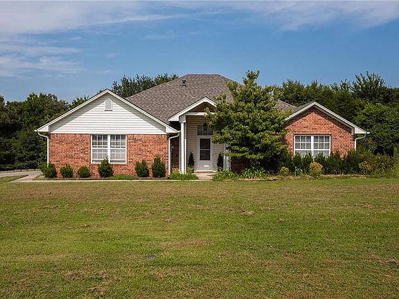 3rd image of 8508 Willow Creek Dr
