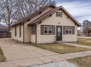 407 A Ave, Axtell, NE 68924