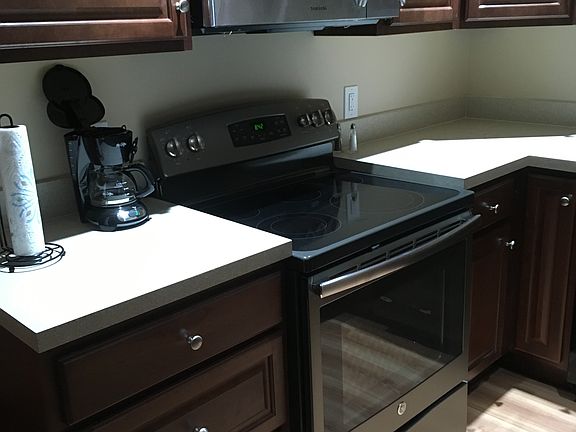 2nd image of 604 1/2 Cherokee St APT 2