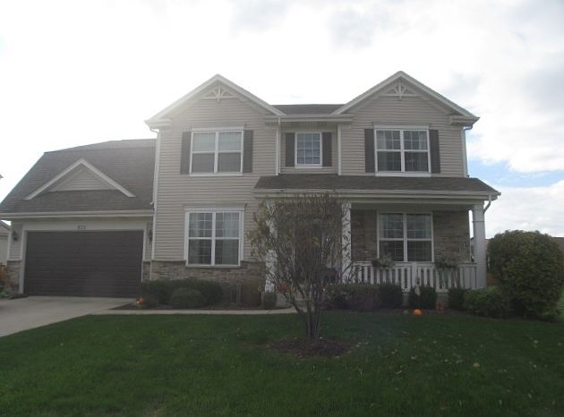 1st image of 831 Richards Dr