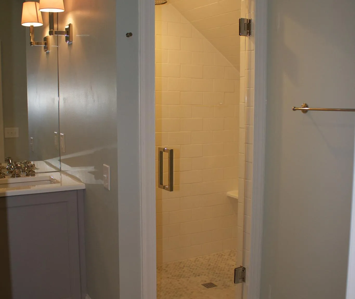 300 Glandon Dr — Photo 4