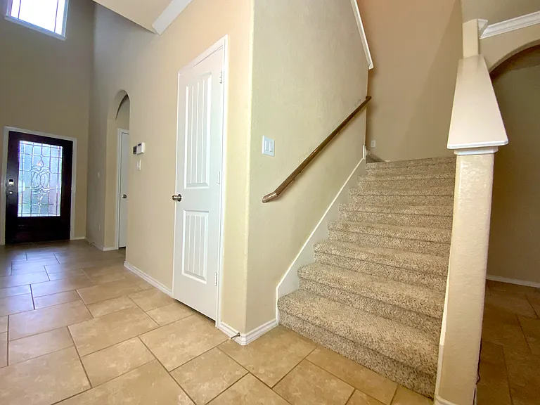 1810 Logan Trl — Photo 16