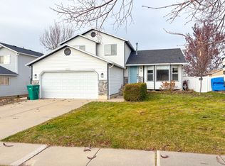 1075 E Pheasant View Dr, Layton, UT 84041