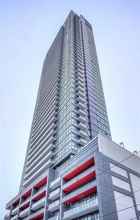 Pace Condo — Photo 1