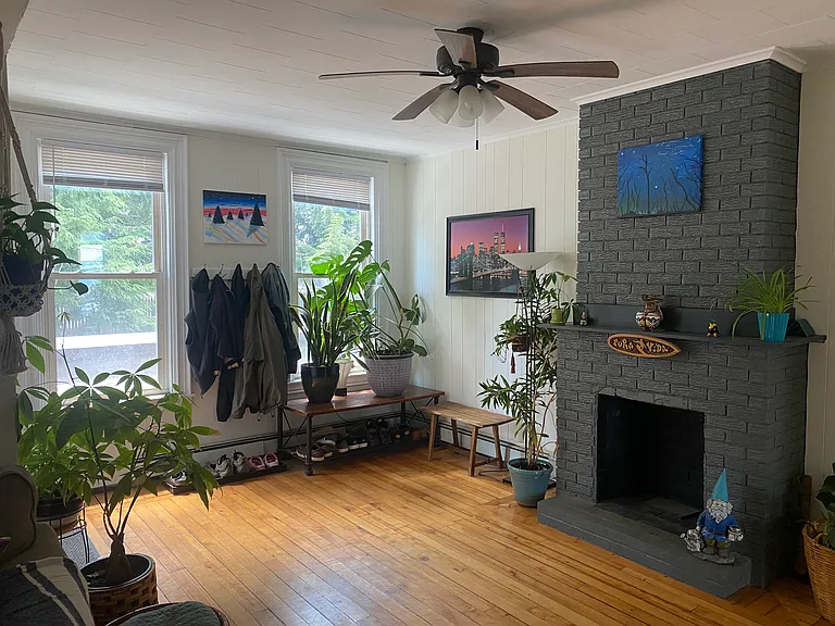 18 Western Ave #1 — Photo 1
