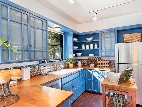 3rd image of 388 Patten Street