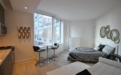 Rented by Red Apple Group