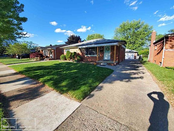 3rd image of 29394 Milton Ave