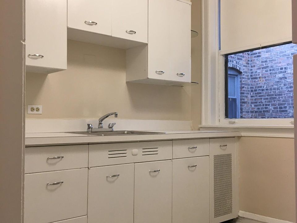 1st image of 4506 N Ashland Ave #2B