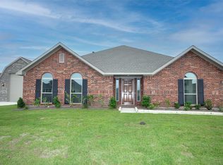 2107 Amistaqd Rd, Dickinson, TX 77539