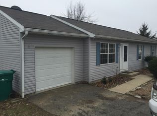 74 Fairfax Dr, Bridgeport, WV 26330