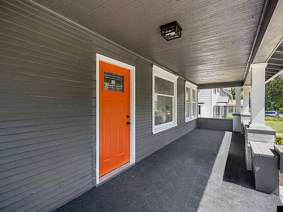 3rd image of 2866 Redick Ave