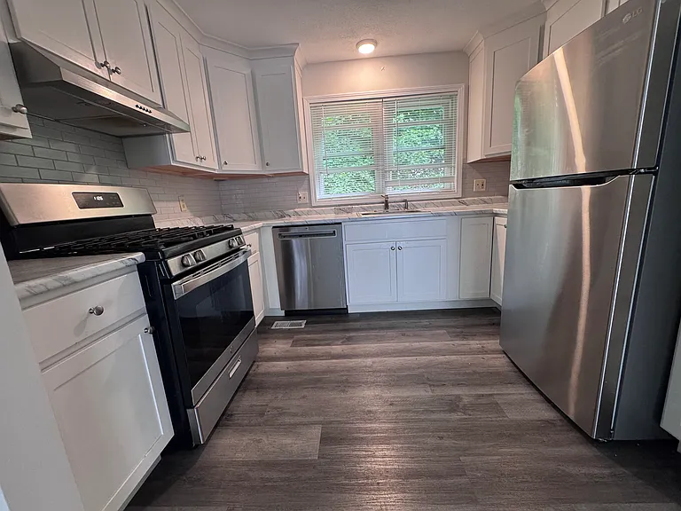 168 Pine St #5 — Photo 3