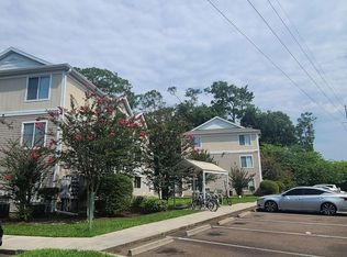 4000 SW 23rd St APT 6-204, Gainesville, FL 32608