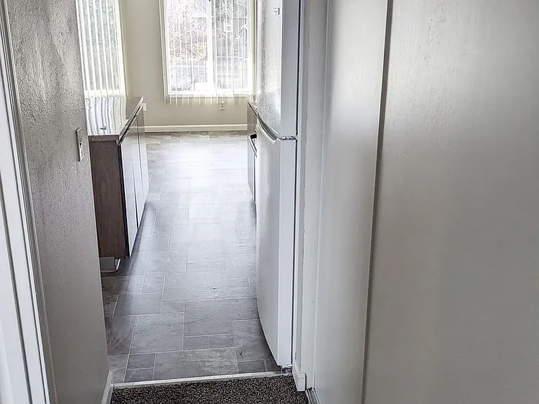 Apartment Complex ~ Murphy Manor — Photo 40