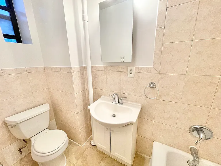 342 E 65th St #5FE — Photo 6
