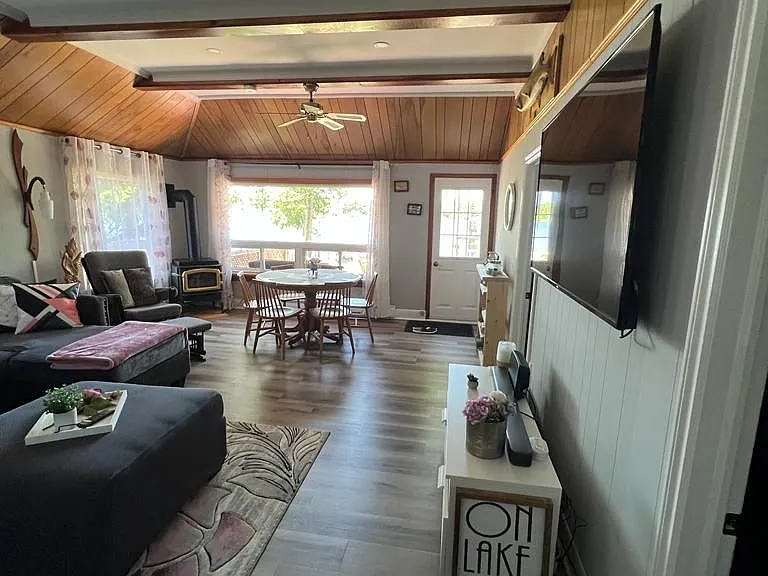 55 Paradise Rd — Photo 4