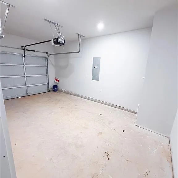 310 Oakwood Dr — Photo 11