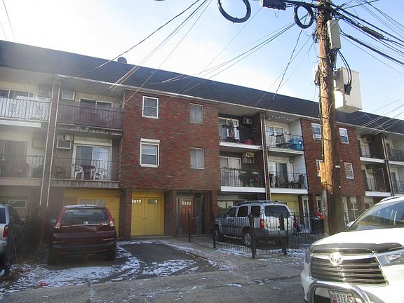 2nd image of 93 Ferry St