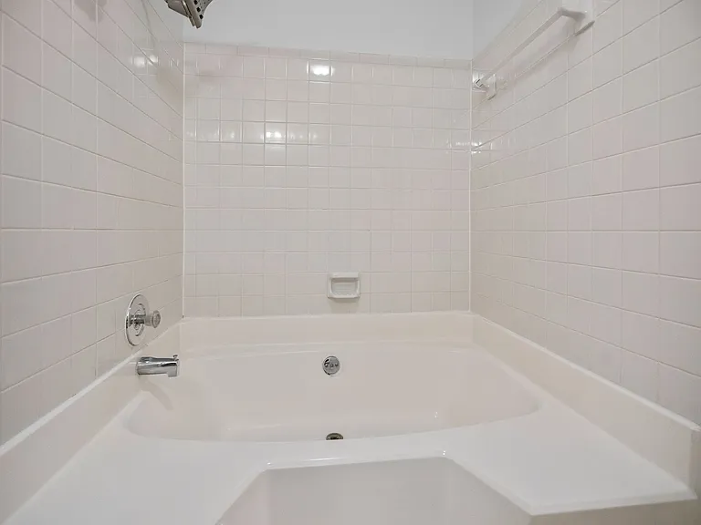 3302 Selwyn Farms Ln #9 — Photo 21