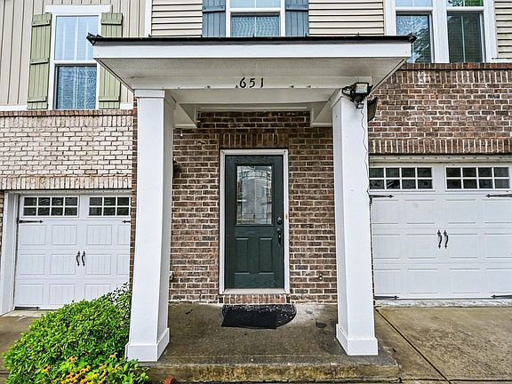 5th image of 651 Berry Chase Way