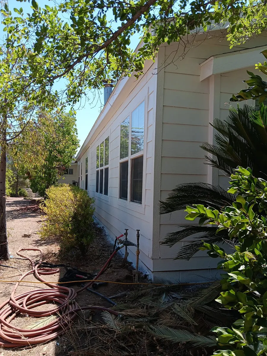 Building Photo - 23256 Little Mountain Rd