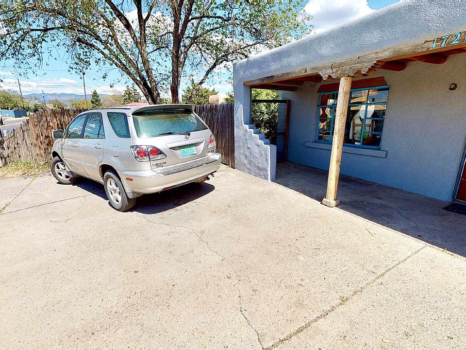 1st image of 1726 Agua Fria St